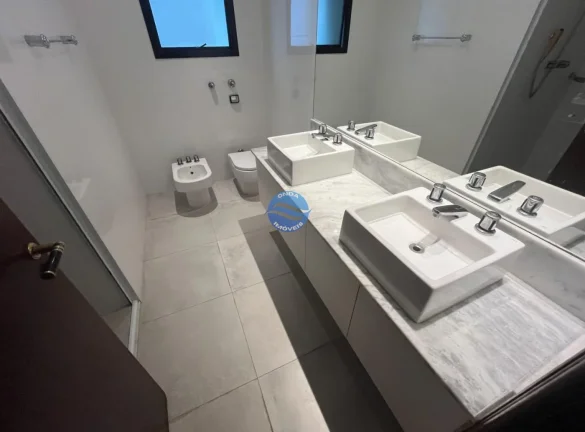 Imagem Apartamento grande à venda em Santos vista mar na Pompéia