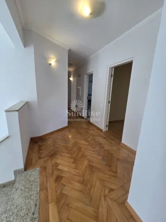 Imagem Casa a venda - Alphaville 11 | 4 quartos - 4 vagas - 373m² AC - 435m² AT | R$2.990.000