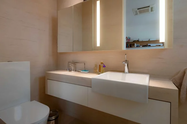 Imagem Apartamento mobiliado com 4 suítes e 5 vagas de garagem na Avenida Atlântica em Balneário Camboriú