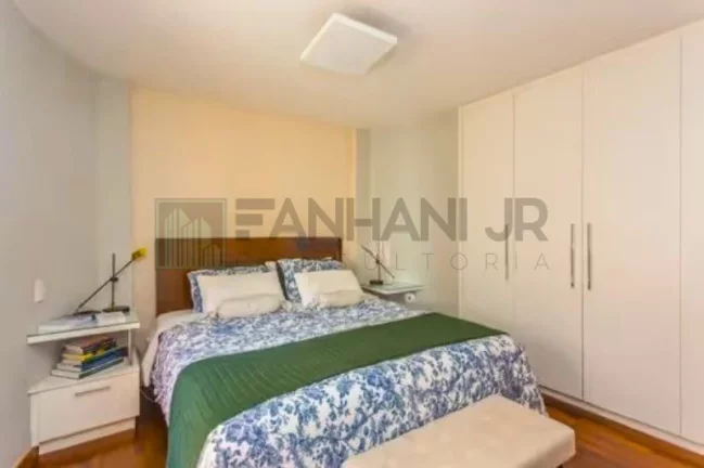 Imagem Apartamento de luxo no Jardim Paulista, SP: 3 quartos, 3 suítes, 3 salas, 5 banheiros, 2 vagas de garagem, 224m². Venha conferir!