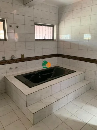 Imagem Casa para Venda em São Roque, Jardim Brasil, 4 dormitórios, 1 suíte, 3 banheiros, 8 vagas
