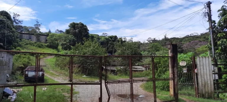 Imagem ÁREA/TERRENO PARA CONSTRUÇÃO DE PRÉDIO E PAVILHÃO\GALPÃO BEM NA DIVISA SANTO ANDRE MAUÁ