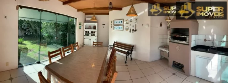 Imagem Casa Alto Padrão para Venda na Colina do Sol em Pelotas-RS