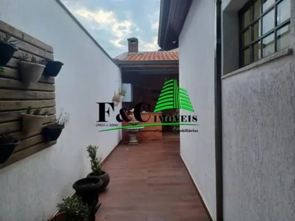 Imagem Casa para Venda em Limeira, Jardim Hortência, 4 dormitórios, 1 suíte, 2 banheiros, 2 vagas