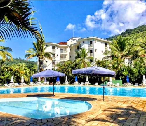 Imagem Ótimo apartamento no condomínio Wembley na praia das Toninhas em Ubatuba!