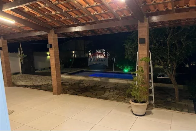 Imagem Linda e Paradisíaca Casa em Condomínio no Recanto de Itaipuaçu.