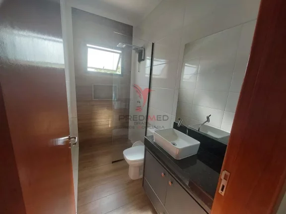Imagem Casa Térrea em Pindamonhangaba, aceita permuta. Quintal e 2 Vagas de Garagem