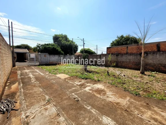 Imagem Casa à Venda no Dom Pedro II – Terreno Amplo de 250m², Ótima Localização e Possibilidade de Entrega Reformada em Londrina/PR!