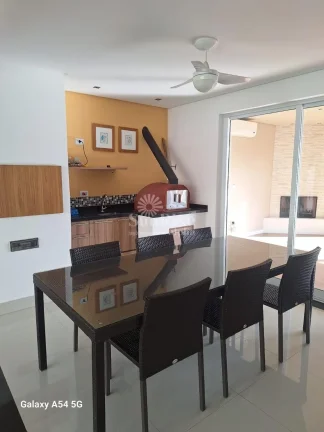 Imagem Casa à Venda no Valville - 245 m² - 3 suítes - 4 vagas - R$2.280.000 Alphaville - Santana de Parnaíba-SP
