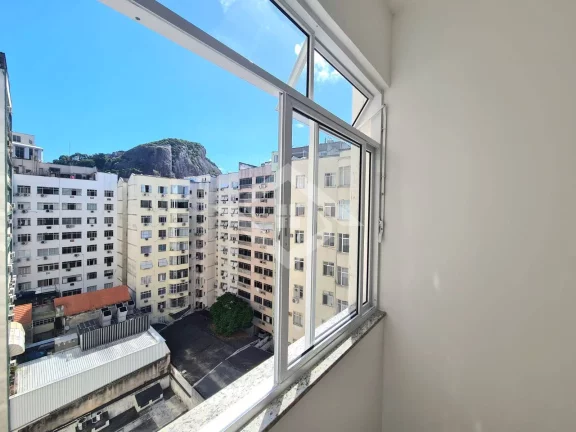 Imagem Apartamento de Luxo à Venda em Copacabana - 3 Quartos, 180 m²