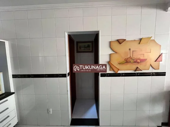 Imagem Sobrado com 4 quartos à venda, 210 m² por R$ 880.000 - Vila Rosália - Guarulhos/SP