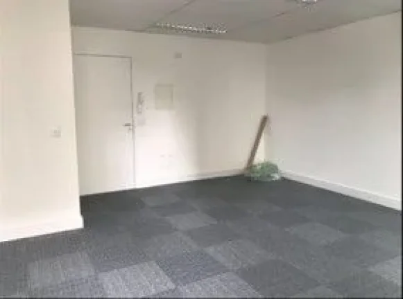 Imagem Conjunto Comercial à Venda em Moema - São Paulo-SP: 1 Banheiro, 1 Vaga de Garagem e 36m² de Área
