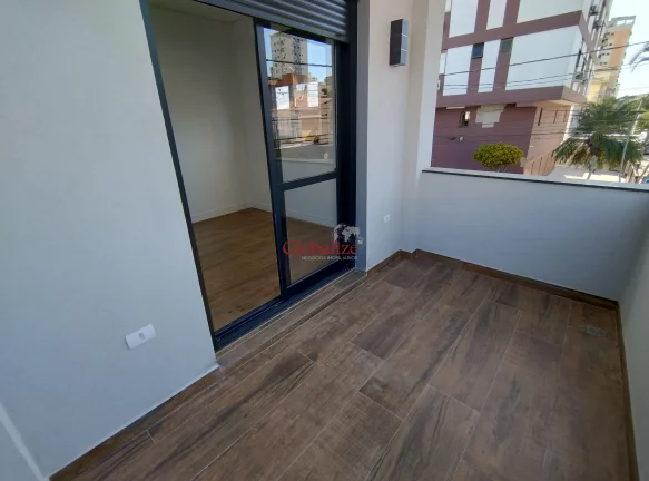 Imagem Casa Nova com 3 dormitórios e jacuzzi no bairro Ponta da Praia em Santos por R$2.200.000,00