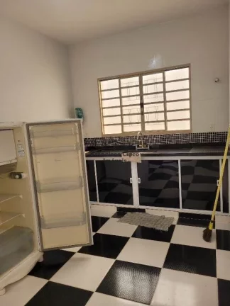 Imagem Casa à venda no bairro Residencial Coopemi - Guaratinguetá/SP
