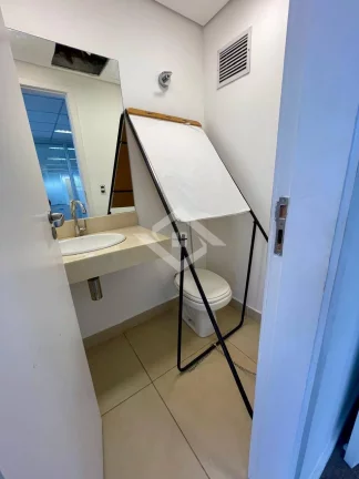 Imagem Excelente Andar de 375m2 com Vista frontal para Baia de Guanabara