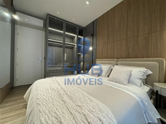 Imagem Apartamento com 4 dormitórios à venda sendo 4 suítes, 180.7 m² por - R$ 7.575.832,18 - Centro - Bal. Camboriú/SC