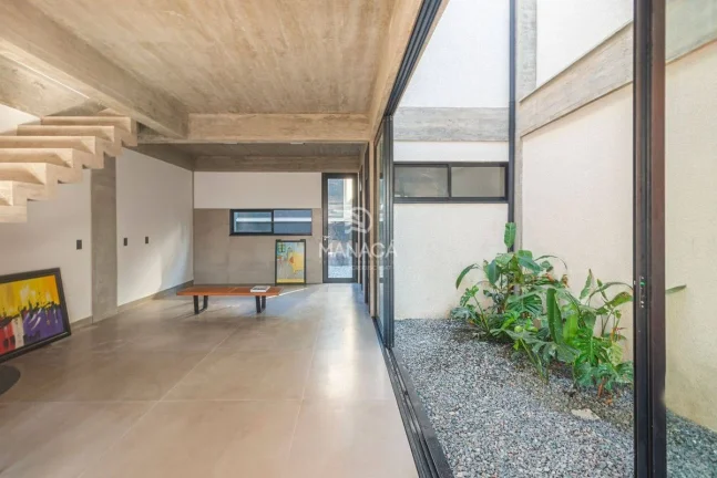 Imagem Triplex alto padrão arquitetura moderna