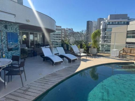Imagem Luxuosa cobertura pé na areia à venda na Riviera de São Lourenço Módulo 07: 4 quartos, 4 suítes, 3 salas, 4 vagas de garagem, 400,03 m².