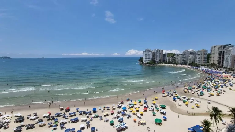 Imagem Apartamento com 3 dormitórios à venda, 196 m² - Astúrias - Guarujá/SP