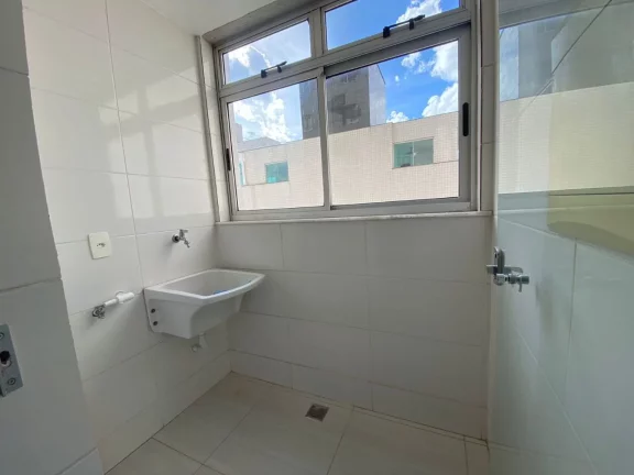 Imagem Otimo Apartamento !
Prédio todo estruturado, salão de festas para 500 pessoas, 2 elevadores, vagas...
