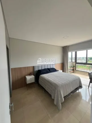 Imagem Apartamento de 2 dormitórios à venda no Apartamento Riviera do Lago, no bairro Conjunto Frei Eugênio, em Uberaba
