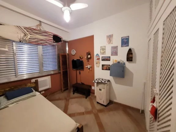 Imagem PITANGUEIRAS – CALÇADÃO, AMPLO APARTAMENTO COM 90 M² ÚTEIS, 01 VAGA DE GARAGEM NO PRÉDIO, LOCALIZAÇÃO PRIVILEGIADA.