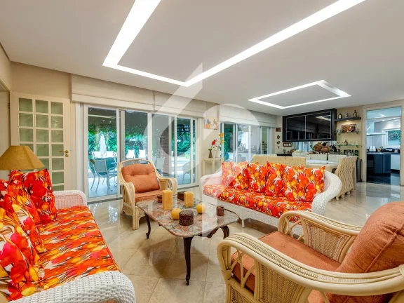 Imagem Fabulosa mansão com localização privilegiada no módulo 3 em Riviera de São Lourenço