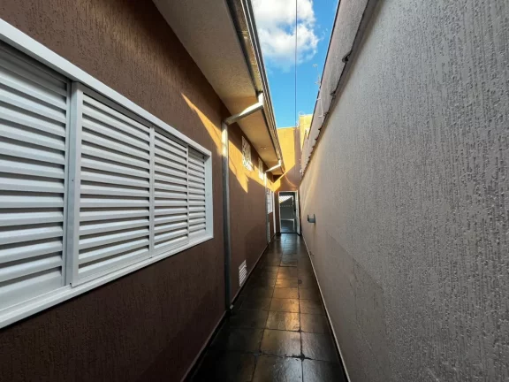 Imagem Casa tipo para venda em Prolongamento Jardim Doutor Antônio Petráglia com 3 quartos, sendo 1 suíte, 183m2