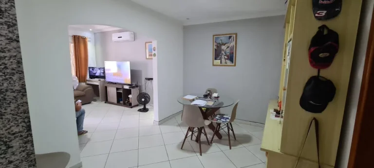 Imagem Casa para Venda em Rio de Janeiro, Campo Grande, 4 dormitórios, 1 suíte, 3 banheiros, 5 vagas