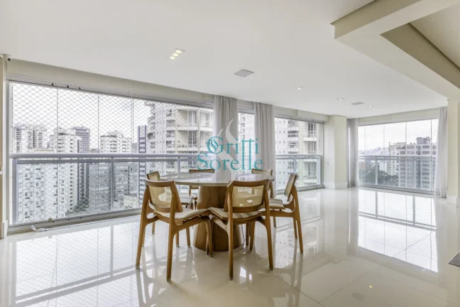 Imagem Apartamento à Venda em Vila Nova Conceição - São Paulo/SP.