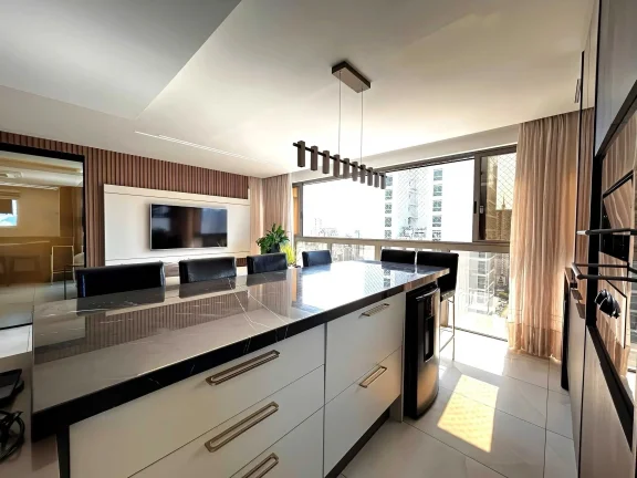 Imagem Apartamento vista mar com 3 suítes sendo 1 master e 3 vagas de garagem em Balneário Camboriú/SC