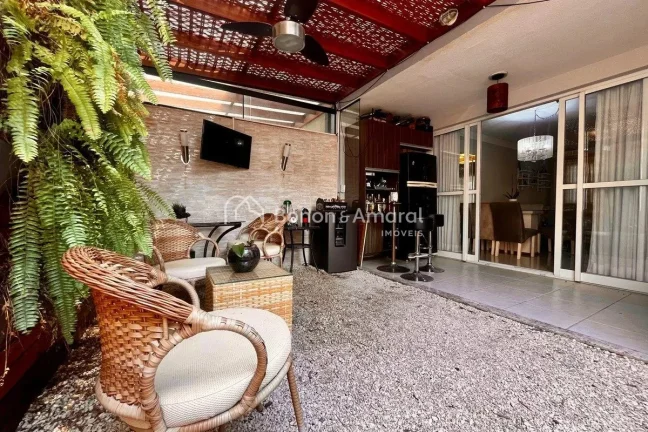 Imagem Localizada em um dos bairros mais desejados de Campinas, esta casa em condomínio na Chácara Primav...