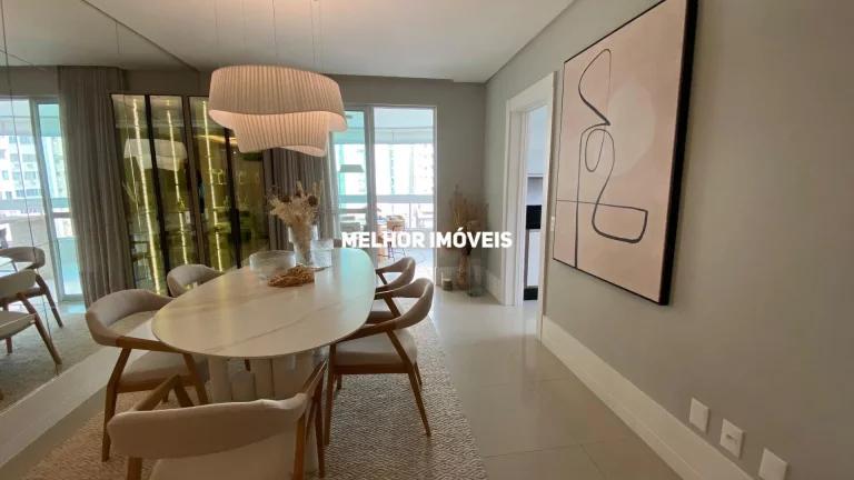 Imagem Apartamento á venda com 3 dormitórios na quadra mar em Balneário Camboriú - SC