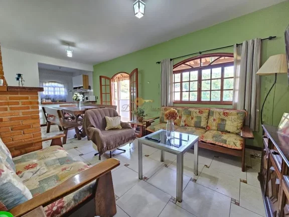 Imagem Casa em Condomínio para Venda em Teresópolis / RJ no bairro Vale Alpino