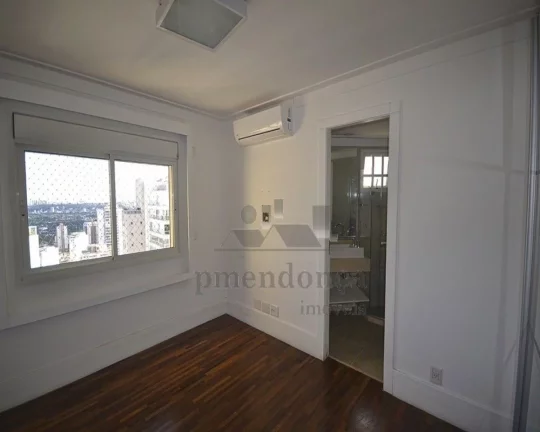 Imagem Apartamento com living amplo para 03 ambientes, terraço com churrasqueira, piso de mármore, sala d...