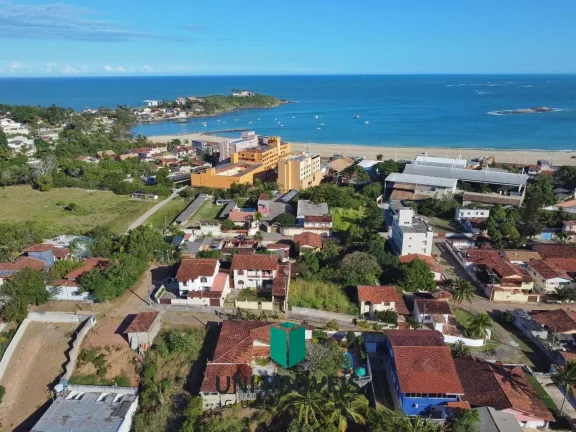 Imagem Linda casa com piscina, jardim e 902m² de terreno a venda na Enseada Verde - Guarapari