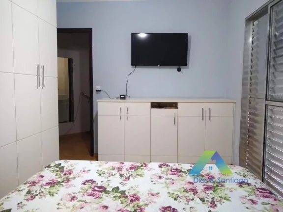 Imagem Casa linda, com móveis planejados em todos os ambientes e um excelente espaço Gourmet para pizza e churrasco, 10 minutos a pé do metrô Conceição.