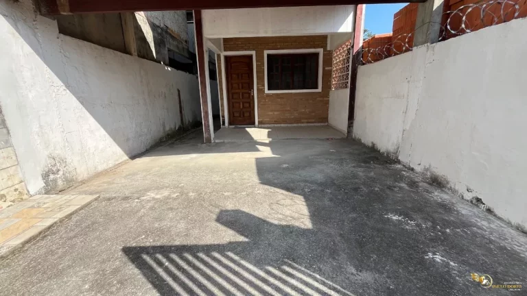Imagem SOBRADO À VENDA NA ESTUFA 2 UBATUBA-SP COM VALOR DE OPORTUNIADE.