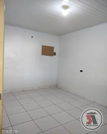 Imagem Casa 2/4 no Três Marias