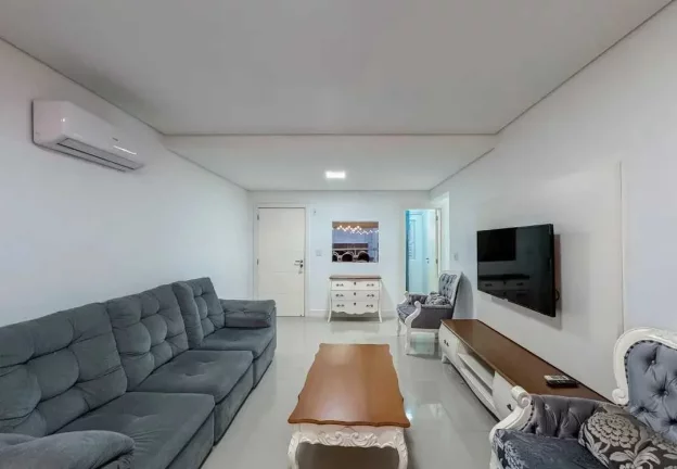 Imagem Apartamento com 3 suítes e 3 vagas - Centro de Balneário Camboriú/SC