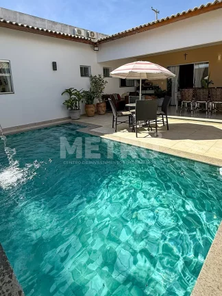 Imagem Casa à venda em condomínio, 3 suítes, Área gourmet ampla, piscina, Petrolina-PE