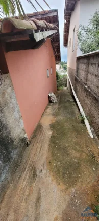 Imagem Casa com 2 Quartos à Venda no Bairro Perocão - Guarapari/ES