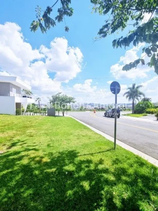 Imagem Venda, terreno em condomínio, Mont Blanc em Campinas. 
Excelente localização no condomínio, na p...