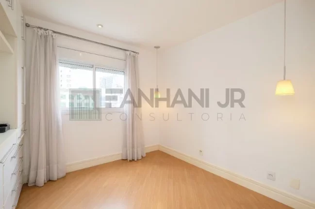 Imagem Apartamento à venda na Vila Olímpia, São Paulo-SP: 3 quartos, 3 suítes, 3 salas, 5 banheiros, 3 vagas de garagem, 125m².