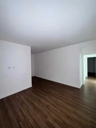 Imagem Apartamento com 3 suítes e 3 vagas de garagem na Praia Brava de Itajaí/SC