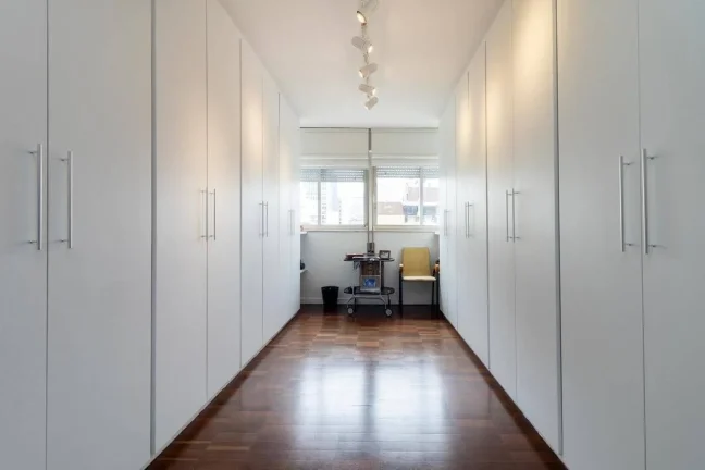 Imagem Apartamento Jardim Paulista - 256M², 3 Dorms, 1 Suíte, 3 Vagas, Armários.
