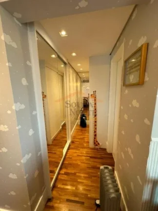 Imagem Apartamento alto padrão, 215m², 4 dormitórios, sendo 3 suítes, escritório, sala ampla para dois...