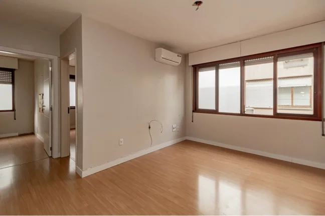 Apartamento à venda em Porto Alegre, Jardim Itu, com 2 quartos, 70m²