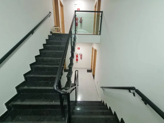 Imagem Cobertura à Venda com 108m², 2 dormitórios, 1 suíte, 1 sala e 2 vagas!!!