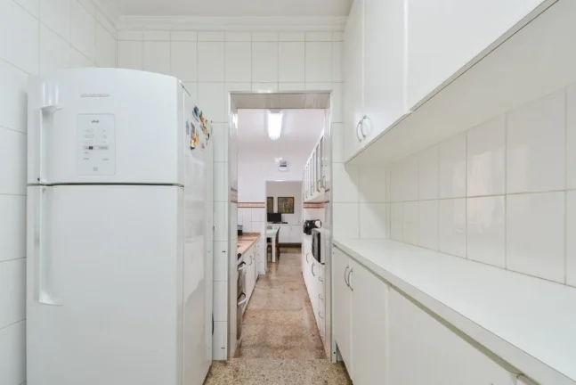 Imagem Casa Sobrado Ipiranga - 200M², 3 Dorms, 1 Suíte, 3 Vagas, Varanda, Copa, Dependência de Serviço, Espaço Gourmet.